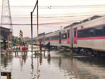 Banjir di Jalur Tawang-Alastua, Ini Daftar KA Dibatalkan dan Dialihkan