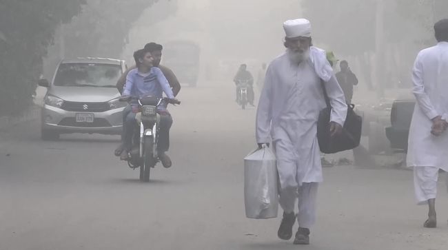 Kabut Asap Tebal Selimuti Lahore, Udara Masuk Kategori Berbahaya