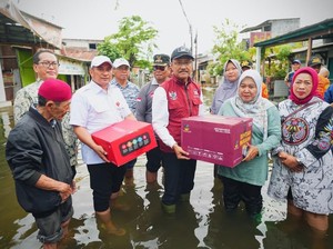 Tinjau Banjir Semarang, Gus Ipul Pastikan Penyaluran Bantuan untuk Korban