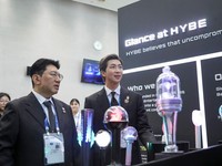 RM BTS Jadi Pembicara di APEC 2025, Hadir Bareng Bos HYBE