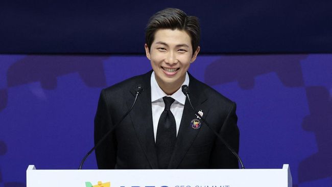 Potret RM BTS Pidato di APEC 2025, Bahas Peran K-Pop dalam Ekonomi
