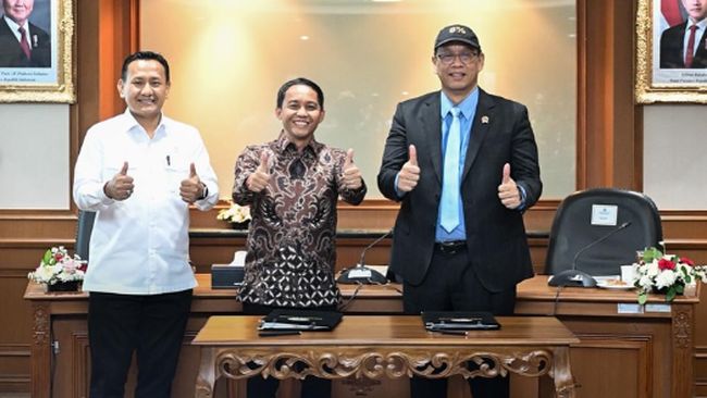 Purbaya Pamer Topi 8%, Ternyata Ini Artinya!