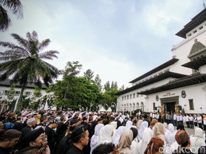 5 Fakta Ratusan Kepala Sekolah di Jabar Dipulangkan ke Kampung Halaman