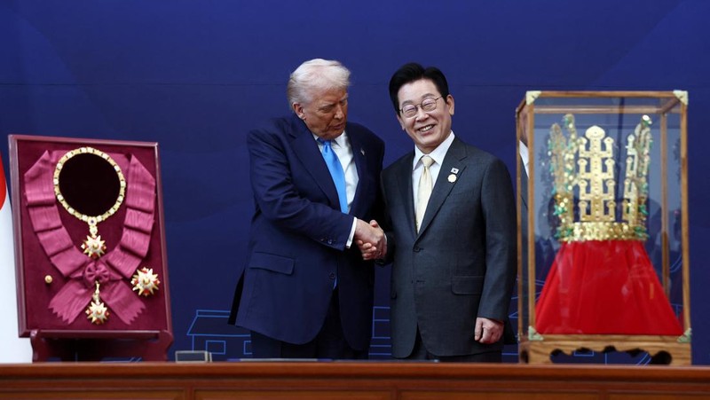 Presiden AS Donald Trump dianugerahi  Presiden AS Donald Trump dianugerahi