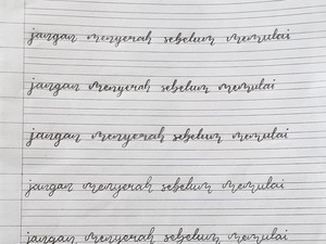Disdik Kalteng Wajibkan Anak SMA Latihan Menulis Indah Tiap Rabu