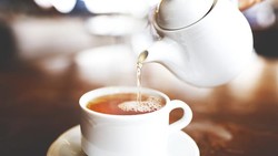 Batuk Tak Kunjung Reda? Minum 5 Teh Ini Ampuh Bikin Tenggorokan Lega