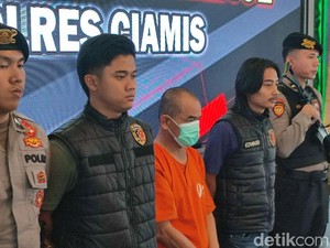 Usia Senja Tak Halangi Aksi Lansia Bobol 8 SD di Ciamis