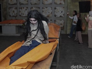 Halloween di Trans Studio Cibubur, Ada Rumah Hantu!