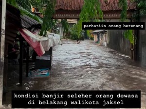 Banjir Tinggi di Petogogan Jaksel, Warga Sebut Tanggul Kali Krukut Jebol