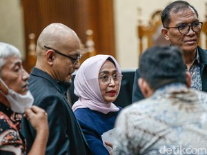Apa Beda Rehabilitasi Seperti Didapat Ira Puspadewi Vs Abolisi pada Tom Lembong?