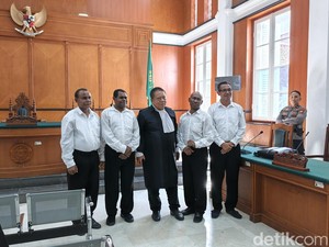 4 Terdakwa Kasus Makar Papua Batal Dituntut Hari Ini gegara Jaksa Belum Siap