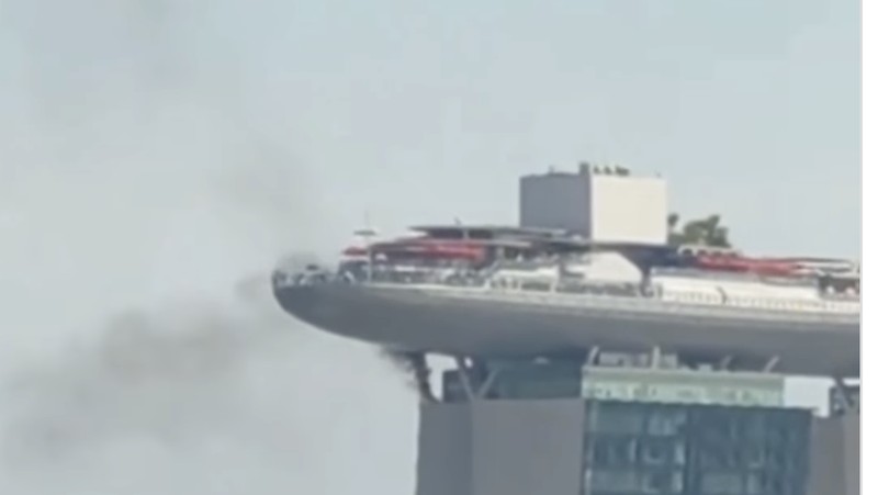 Kebakaran Marina Bay Sands. (Tangkapan Layar Sosial Media Threads)