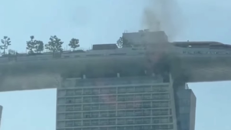 Kebakaran Marina Bay Sands. (Tangkapan Layar Sosial Media Threads)