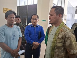 Wali Kota Pekanbaru Jenguk Bocah Korban Serangan Gajah