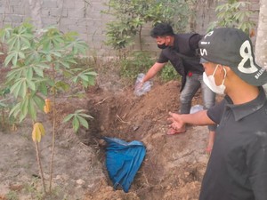 Pria di Siak Bunuh Teman, Korban Sempat Dipaksa Threesome dengan Istri