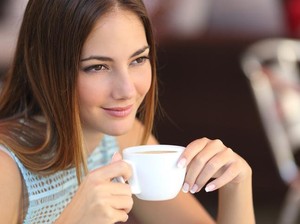 Ternyata Ngopi Tiap Hari Bisa Bikin Kulit Glowing, Ini Kata Ahli!