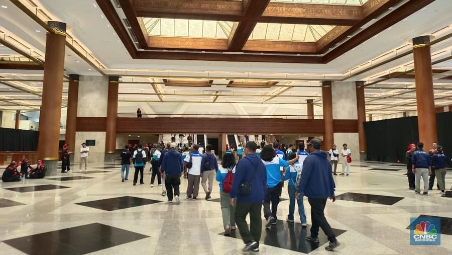 Suasana konsolidasi aksi Serikat Buruh di Aula JCC Senayan, Jakarta, Kamis (30/10/2025). (CNBC Indonesia/Martyasari Rizky)