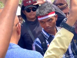 Aksi Blokade Berlanjut, Massa Tunggu Pimpinan PT PRI Tarakan