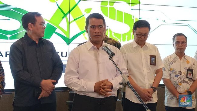 Amran Ngamuk! Cabut 190 Izin Distributor-Pengecer Pupuk Tak Sesuai HET