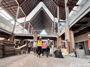 AHY Kagumi Arsitektur Pasar Banyuwangi Baru