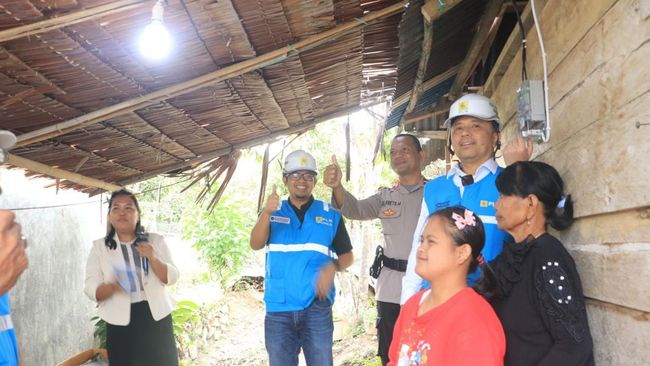Top! PLN Wujudkan Mimpi Warga Poso Nikmati Cahaya