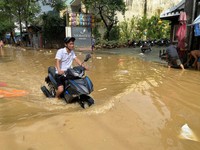 Banjir Terparah Menghantam Usai Hujan Dahsyat, 55 Tewas-13 Hilang