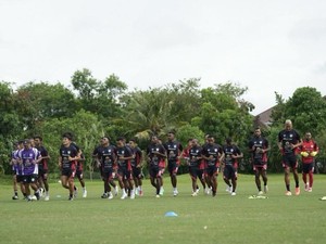 Pelatih Persipura Minta Pemainnya Kuat Mental di Kandang PSS Sleman