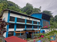 Di Balik Cahaya Terang dari Bumi Indonesia Timur