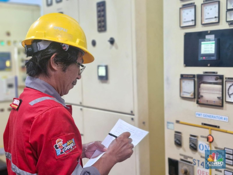 Suasana di Pembangkit Listrik Tenaga Air (PLTA) Tonsealama di Tondano Utara, Kabupaten Minahasa, Sulawesi Utara (30/10/2025). Adapun, PLTA Tonsealama merupakan salah satu PLTA tertua di Indonesia. Suasana di Pembangkit Listrik Tenaga Air (PLTA) Tonsealama di Tondano Utara, Kabupaten Minahasa, Sulawesi Utara (30/10/2025). Adapun, PLTA Tonsealama merupakan salah satu PLTA tertua di Indonesia. (CNBC Indonesia/Verda Nano Setiawan)