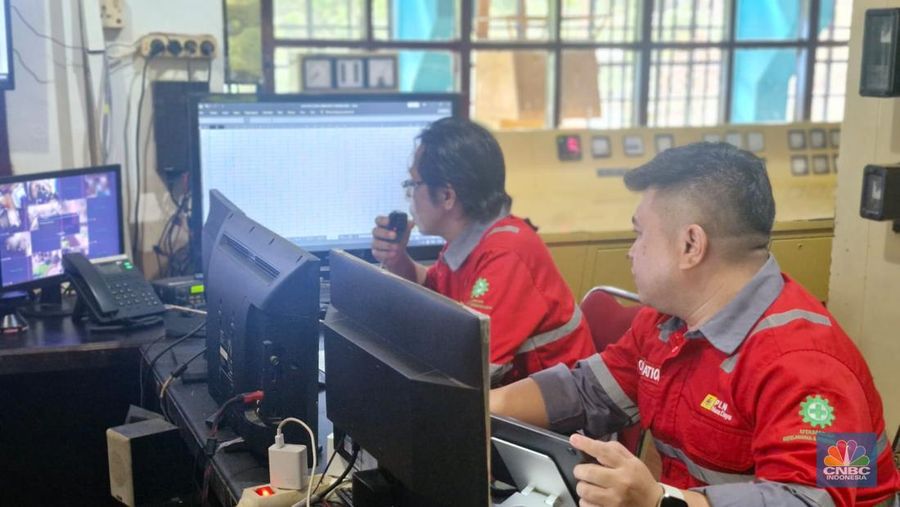 Suasana di Pembangkit Listrik Tenaga Air (PLTA) Tonsealama di Tondano Utara, Kabupaten Minahasa, Sulawesi Utara (30/10/2025). Adapun, PLTA Tonsealama merupakan salah satu PLTA tertua di Indonesia. (CNBC Indonesia/Verda Nano Setiawan)