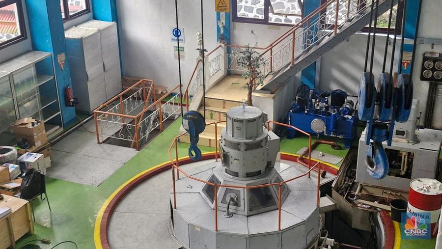 Suasana di Pembangkit Listrik Tenaga Air (PLTA) Tonsealama di Tondano Utara, Kabupaten Minahasa, Sulawesi Utara (30/10/2025). Adapun, PLTA Tonsealama merupakan salah satu PLTA tertua di Indonesia. (CNBC Indonesia/Verda Nano Setiawan)