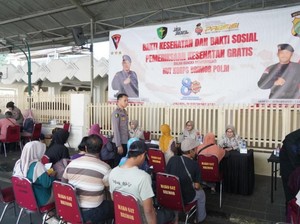 Brimob Polda Metro Gelar Bakti Kesehatan untuk Warga Kwitang