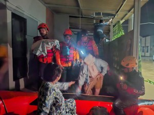 Banjir di Jonggol Bogor Akibat Tanggul Jebol, 84 Orang Mengungsi