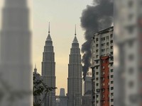 Asap Tebal Selimuti Menara Petronas 3, Restoran di Lantai 57 Terbakar!