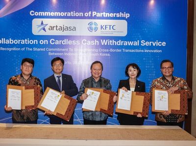 Bank RI dan Korea Uji Coba Tarik Tunai Tanpa Kartu di ATM