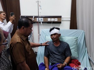 Bupati Majalengka Jenguk Korban Kecelakaan Maut di Sumedang
