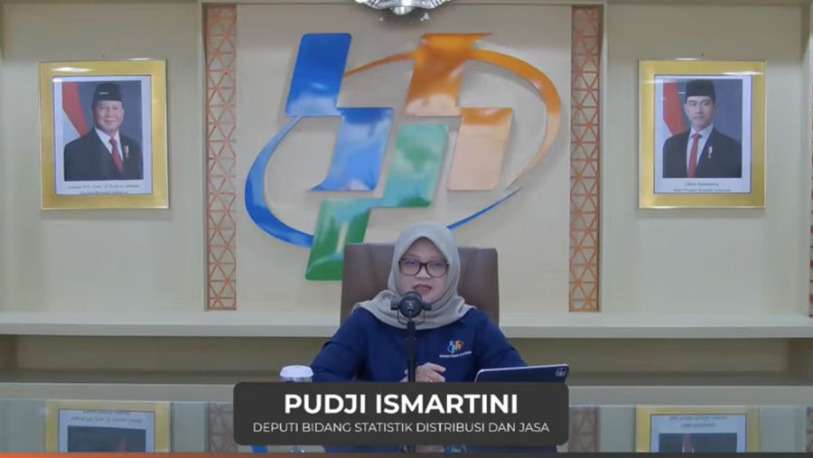 Deputi bidang Statistik Distribusi dan Jasa, BPS, Pudji Ismartini saat menyampaikan rilis BPS, Senin (3/11/2025). (Tangkapan Layar Youtube/BPS Statistics)