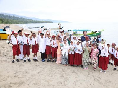 Pegadaian Dorong Pendidikan di Timur Indonesia Lewat 