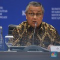 Gubernur Bank Indonesia, Perry Warjiyo saat konferensi pers Hasil Rapat Berkala KSSK IV Tahun 2025 di Jakarta, Senin (3/11/2025). (CNBC Indonesia/Faisal Rahman)