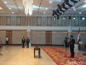 Gubsu Bobby Lantik Sulaiman Harahap Jadi Pj Sekda Sumut
