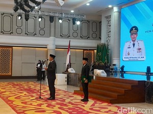 Lantik Sulaiman Harahap Jadi Pj Sekda Sumut, Ini Pesan Gubsu Bobby