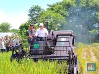 Punya Rp10 T, Mentan Amran Pakai AI & Drone Bikin Pertanian RI Modern