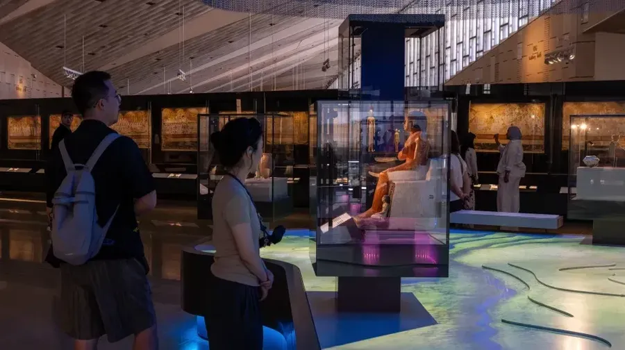 Museum Besar Mesir (Georges/Grand Egyptian Museum)