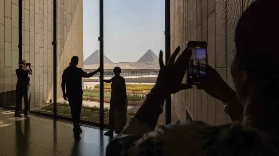 Museum Besar Mesir (Georges/Grand Egyptian Museum)
