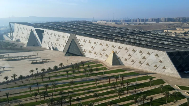 Museum Besar Mesir (Georges/Grand Egyptian Museum)