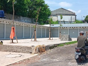 Kondisi Pasar Barito Baru di Lenteng Agung: Sepi!