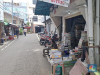 Sudah Banting Harga Tetap Sepi, Pedagang Sentra Buku Kwitang Teriak
