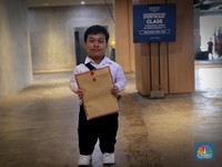 Punya Keterbatasan Fisik, Zidan Tak Menyerah Sebar CV di Job Fair