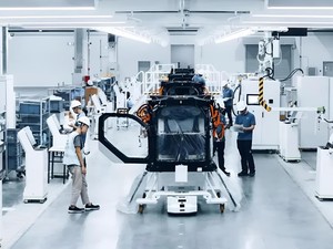 China Mulai Produksi Mobil Terbang