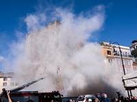 Detik-Detik Menara Abad ke-13 di Roma Ambruk, Pekerja Nyaris Terkubur